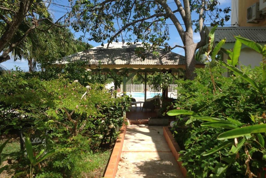 Le Domaine De Boisvin Βίλα Sainte-Anne  Εξωτερικό φωτογραφία
